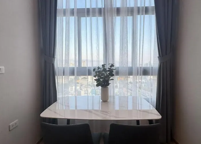 Lights Retreat Apartment Bangkok